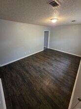 9110 Woodford Dr in Little Rock, AR - Building Photo - Building Photo