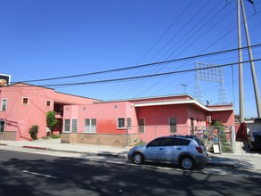 3600-3620 Santa Fe Ave in Long Beach, CA - Building Photo - Building Photo