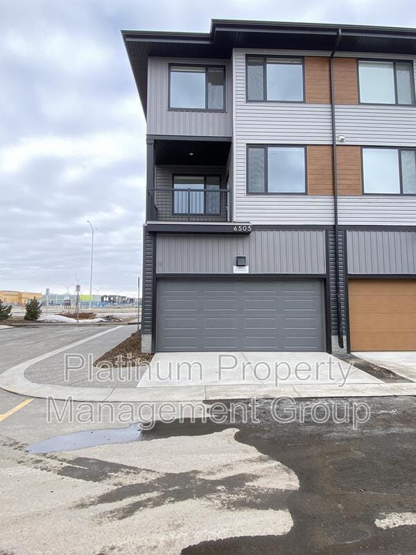 property at 6505 Country Hills Blvd NE
