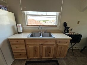 1335 4th Ave, Unit 2nd Floor in Ford City, PA - Building Photo - Building Photo