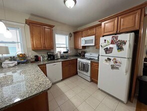 26 Darling St, Unit 4 bed in Boston, MA - Building Photo - Building Photo