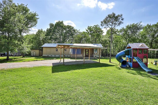 2205 Willow Cove Dr in Rosharon, TX - Building Photo - Building Photo