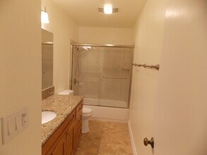 524 Shorebird Cir in Redwood City, CA - Building Photo - Building Photo