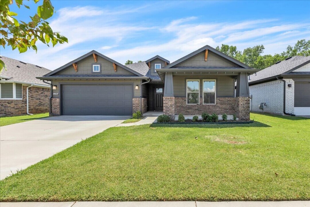 18617 Vivo Dr in Edmond, OK - Building Photo