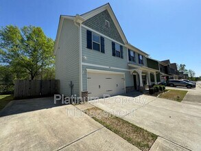 134 Old Canton Rd in Ball Ground, GA - Foto de edificio - Building Photo