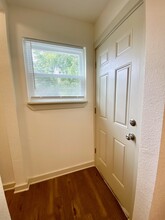 1007 Haynes St in San Marcos, TX - Building Photo - Interior Photo