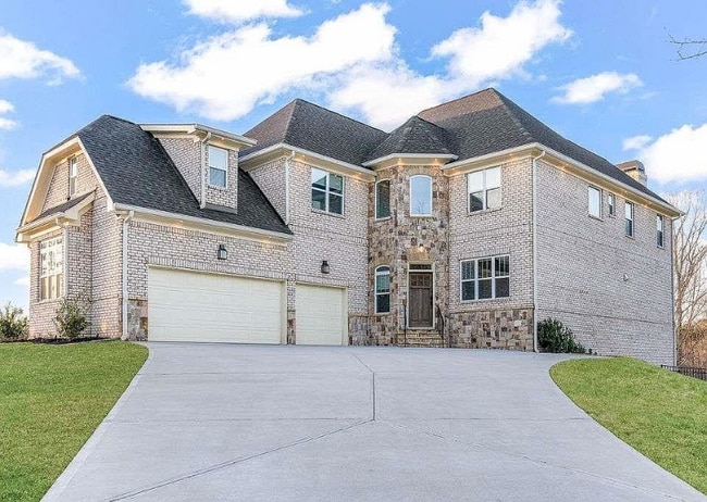property at 4834 Neal Ridge