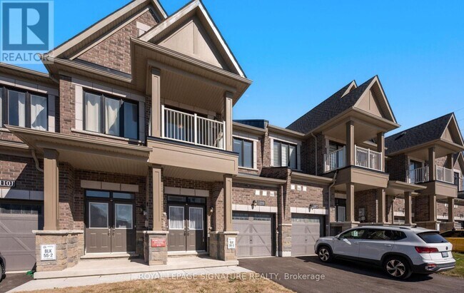 1099 Thompson Dr in Oshawa, ON - Building Photo - Building Photo