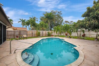 9953 Majestic Way in Boynton Beach, FL - Building Photo - Building Photo