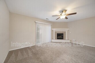 5921 NW 91st St in Kansas City, MO - Building Photo - Building Photo