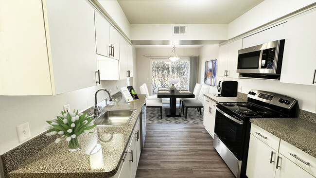 Foxpointe Townhomes