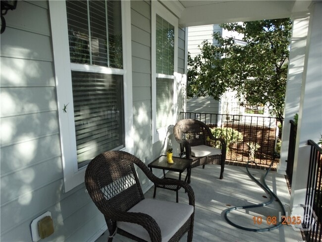 323 Lakeview Dr in Pooler, GA - Building Photo - Building Photo