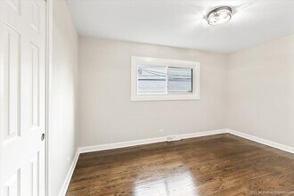 16211 Joyce Cir in South Holland, IL - Building Photo - Building Photo