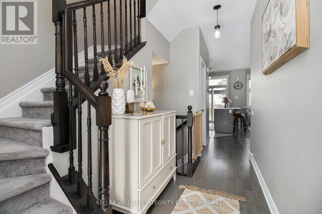 675 Lauraleaf Cres in Ottawa, ON - Building Photo - Building Photo