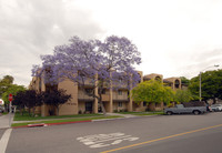 Beachwood Apartments in Long Beach, CA - Building Photo - Building Photo