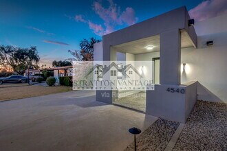 4540 E Heatherbrae Dr in Phoenix, AZ - Building Photo - Building Photo