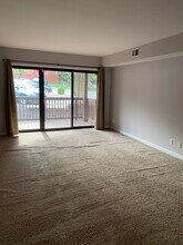 2704 Dartmouth Rd, Unit 5 in Alexandria, VA - Building Photo - Building Photo