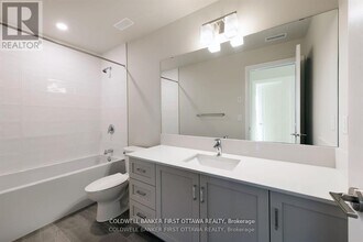 150-150 Boundstone Way in Ottawa, ON - Building Photo - Building Photo