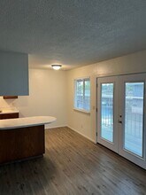 624 Berrydale Ave in Medford, OR - Building Photo - Building Photo