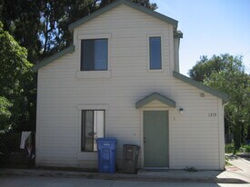 1215-1219 Bond St in San Luis Obispo, CA - Building Photo