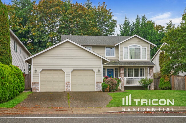 property at 14203 SE 282nd St