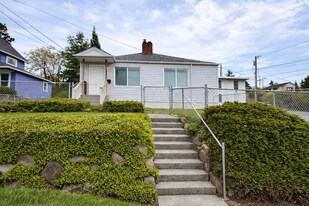 6210 5th Ave NW in Seattle, WA - Building Photo