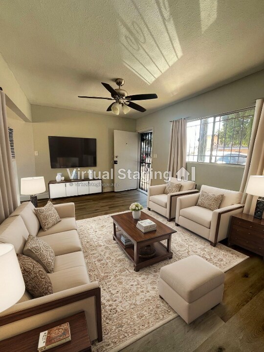 7833 Towne Ave in Los Angeles, CA - Building Photo