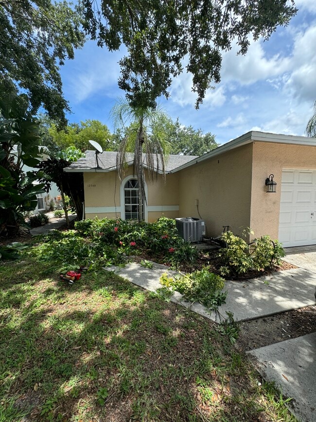 property at 12243 Londonderry Ln