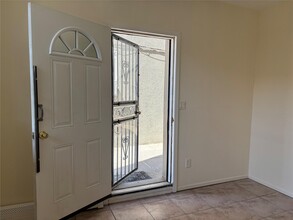 3116 E Tremont Ave in Bronx, NY - Building Photo - Building Photo