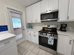 353 81st Ave, Unit 3036 in St Pete Beach, FL - Building Photo - Building Photo