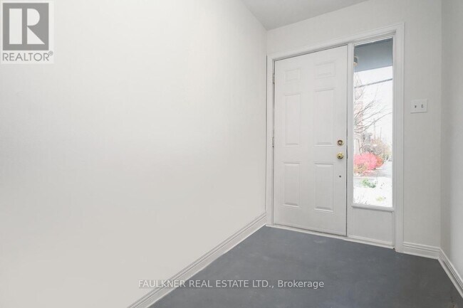 36B Dufferin Rd in Ottawa, ON - Building Photo - Building Photo