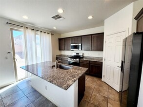 5812 Beluga Bay St in North Las Vegas, NV - Building Photo - Building Photo