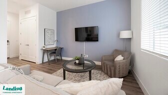 8200 W Encanto Blvd in Phoenix, AZ - Building Photo