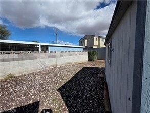 2916 Gavilan Ln in Las Vegas, NV - Building Photo - Building Photo