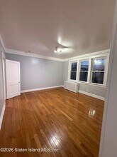 335 Clifton Ave in Staten Island, NY - Foto de edificio - Building Photo