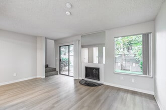 Trailwood Apartment Homes in Redmond, WA - Foto de edificio - Interior Photo