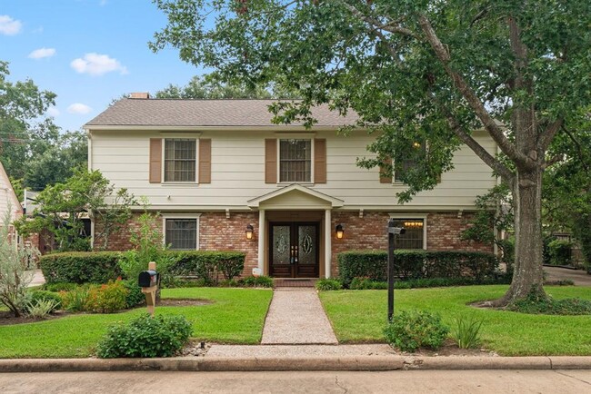 property at 527 Briar Knoll Dr