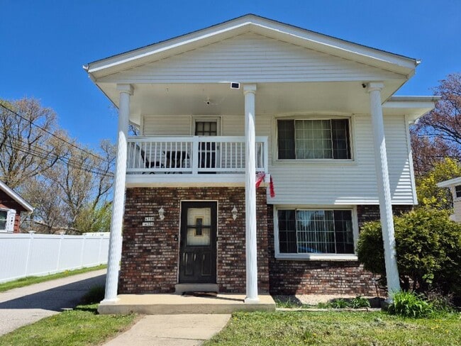 property at 4356 S Iowa Ave