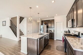 395 Western Sky Cir in Longmont, CO - Building Photo - Building Photo