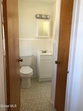 32 Swayze Dr in Latham, NY - Building Photo - Building Photo