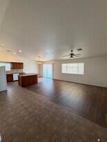 11822 E 28th Pl in Yuma, AZ - Building Photo
