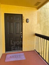 2855 Winkler Ave in Ft. Myers, FL - Building Photo - Building Photo