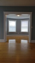 24 Suffield St in Worcester, MA - Building Photo