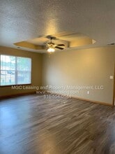 916 SW Sandy Ln in Grain Valley, MO - Building Photo - Building Photo