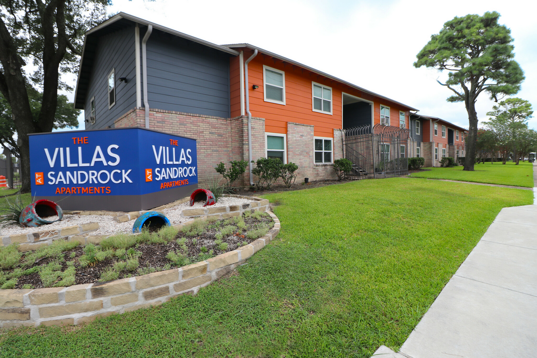 Villas at Sandrock in Houston, TX - Foto de edificio