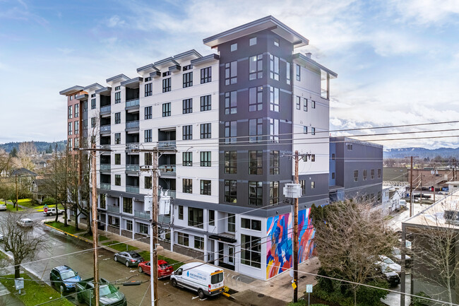 The Midtown in Eugene, OR - Foto de edificio - Building Photo