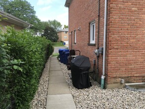 807 Euclid Ct, Unit 1 in Highwood, IL - Foto de edificio - Building Photo