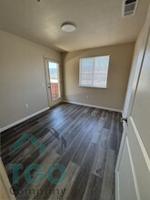 230 8th St in Soledad, CA - Foto de edificio - Building Photo