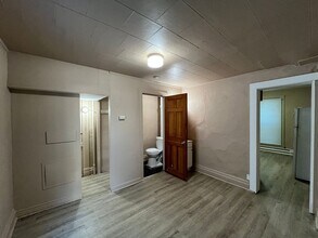 722 East Ave-Unit -East 722 Rear in Hamilton, OH - Building Photo - Building Photo