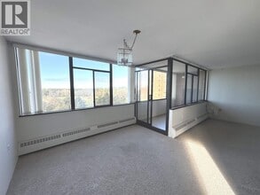 6651 Minoru Blvd in Richmond, BC - Building Photo - Building Photo